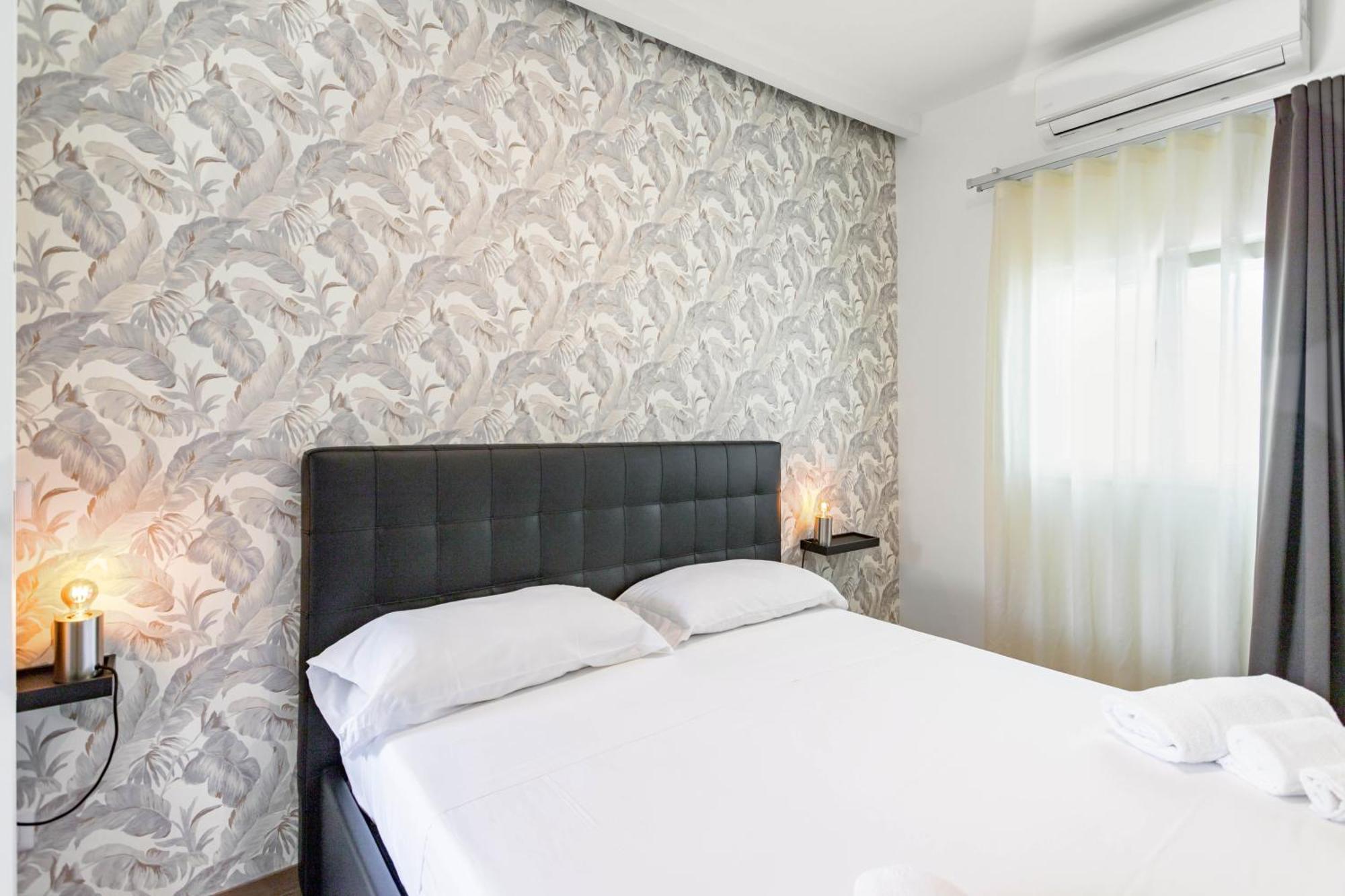 Pietramare Luxury Suites Bari Exterior foto